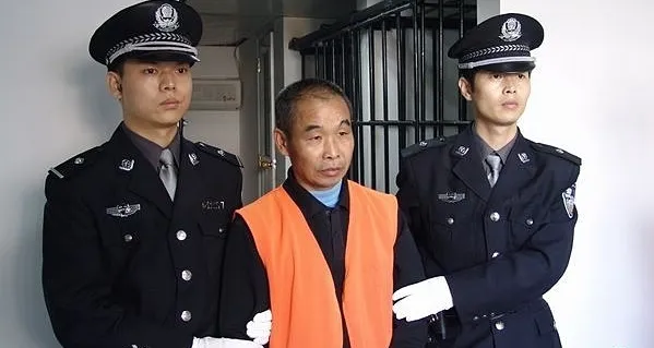 Qiu Xinghua appeared in court in 2010